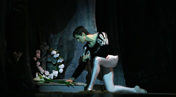 Dani Hernandez dans "Giselle" © Nancy Reyes
