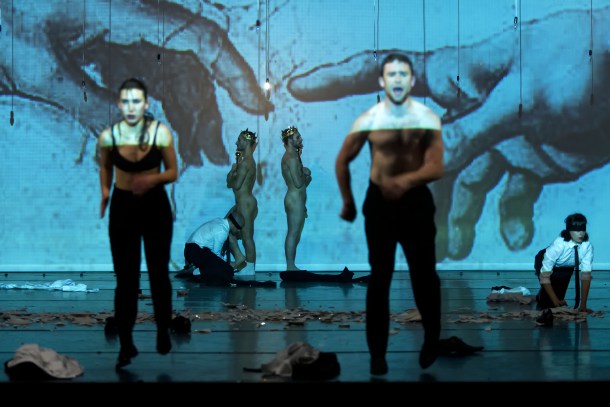 "Le Pouvoir des folies théâtrales" © Wonge Bergmann