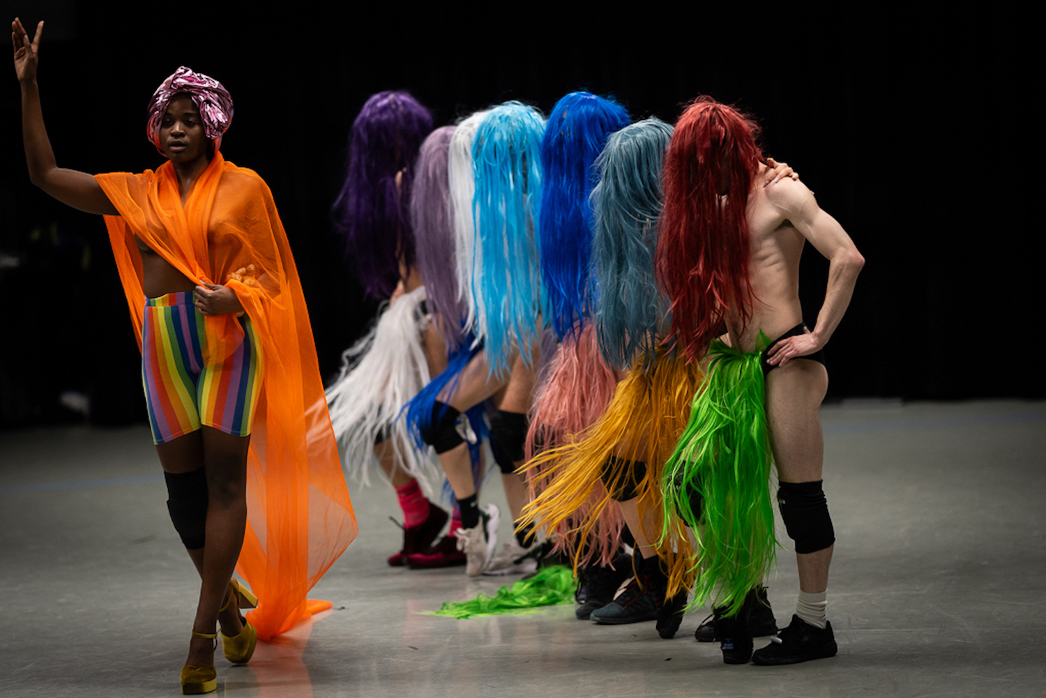 "Catching lion… " - Sine Qua Non Art © Eric Poulain