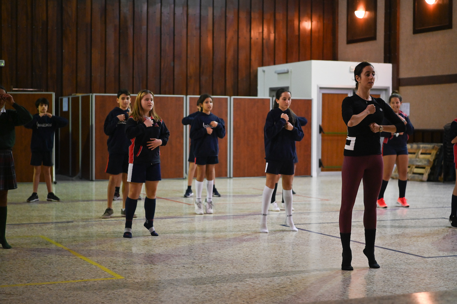 Atelier chorégraphique Planeta Dantzan avec Ione Miren Aguirre © Olivier Houeix