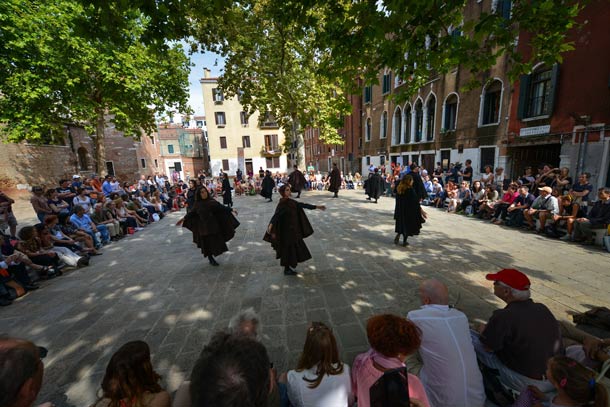 "Esercitazioni ritmiche" © Andrea Avezzu