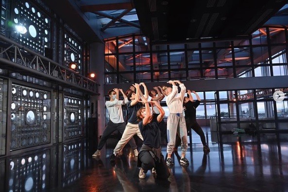 " ON DANSE CHEZ VOUS" - Cie EMKA - Mehdi Kerkouche