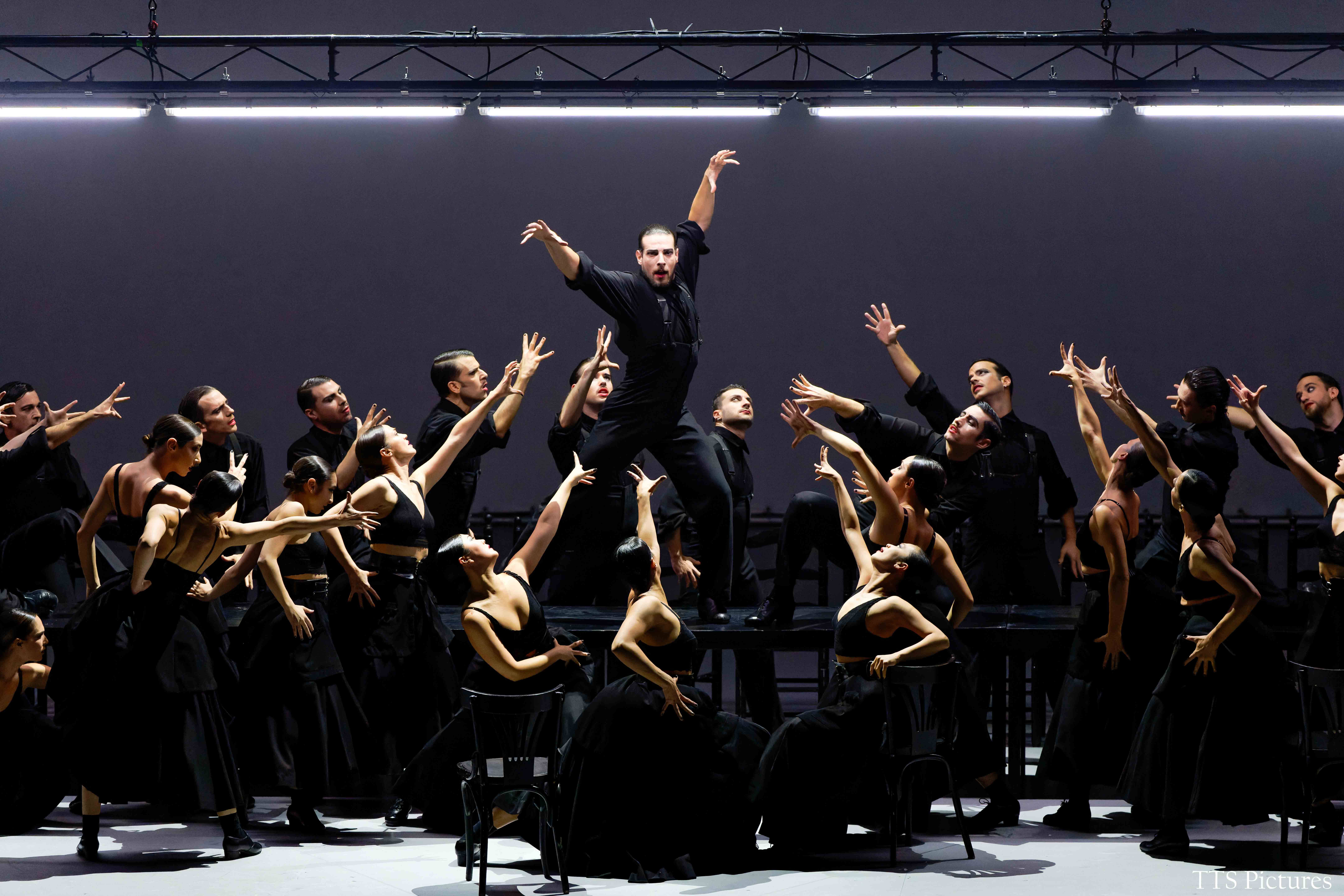 "Afanador" de Marcos Morau, par le Ballet national d'Espagne © Christophe Bernard /GTP