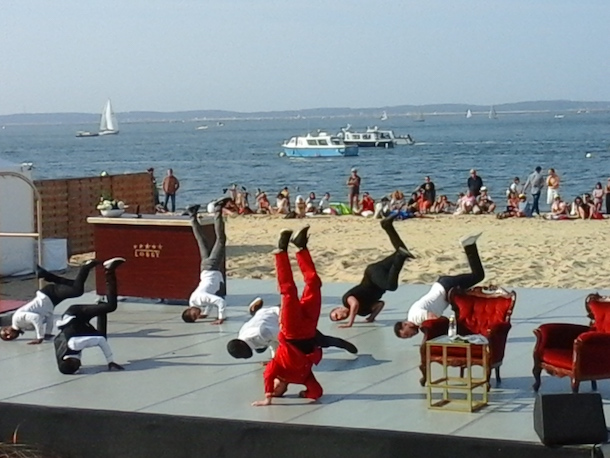 "Lobby" - Cie Tie Break © Thomas Hahn