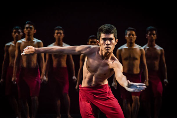 "Cry Jailolo" - d’Eko Supriyanto © Bernie Ng, courtesy of Esplanade – Theatres on the Bay.