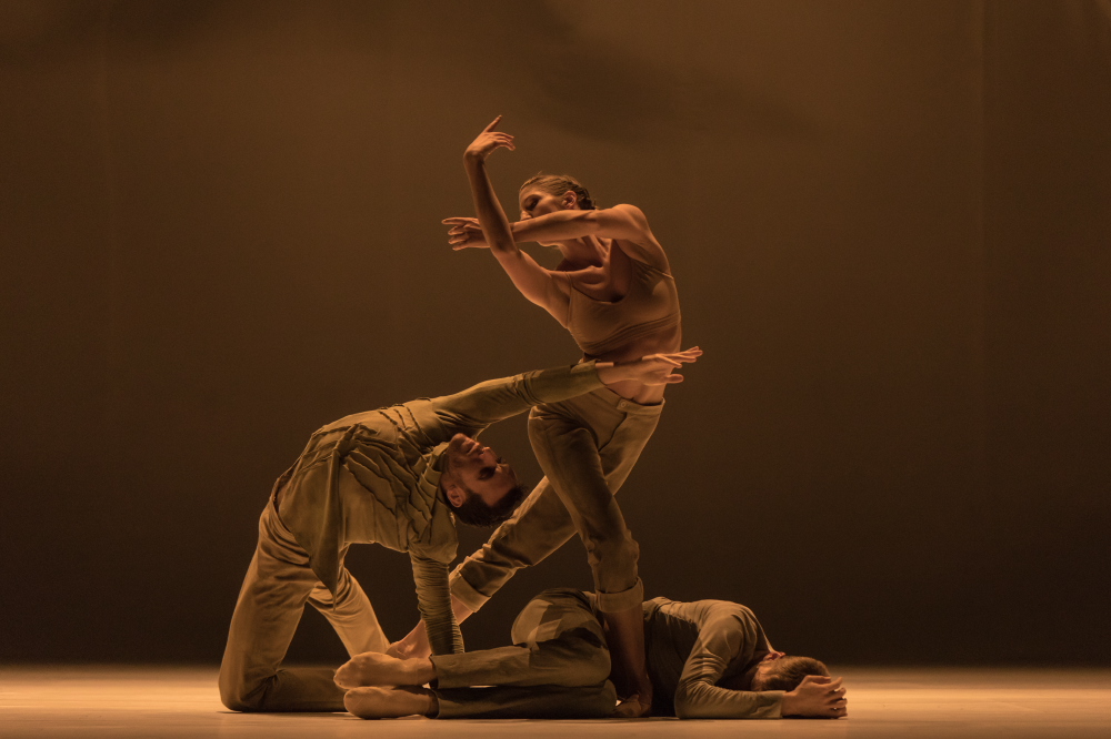 "Fall" de Sidi Larbi Cherkaoui - Ballet de Genève © Gregory Batardon