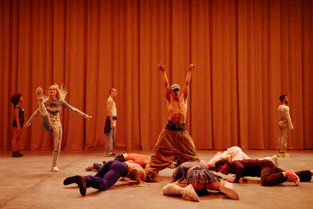 "Age of Content" (La) Horde © Fabian Hammerl