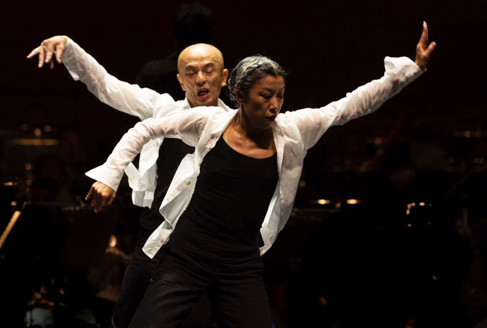 Saburo Teshigawara et Rihoko © Michel Cavalca