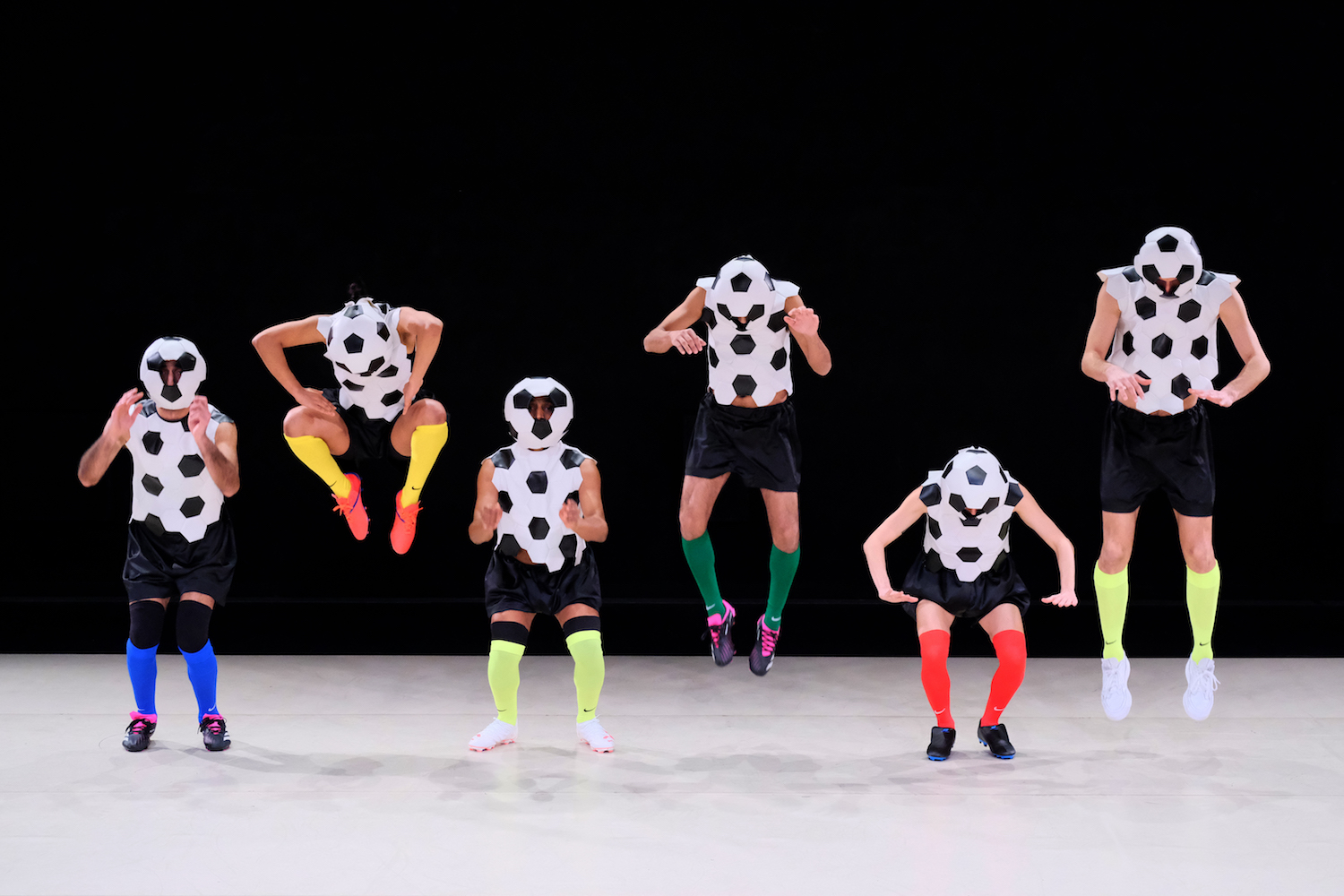 "GOAL"- Héla Fattoumi/Eric Lamoureux © Lamqayssi