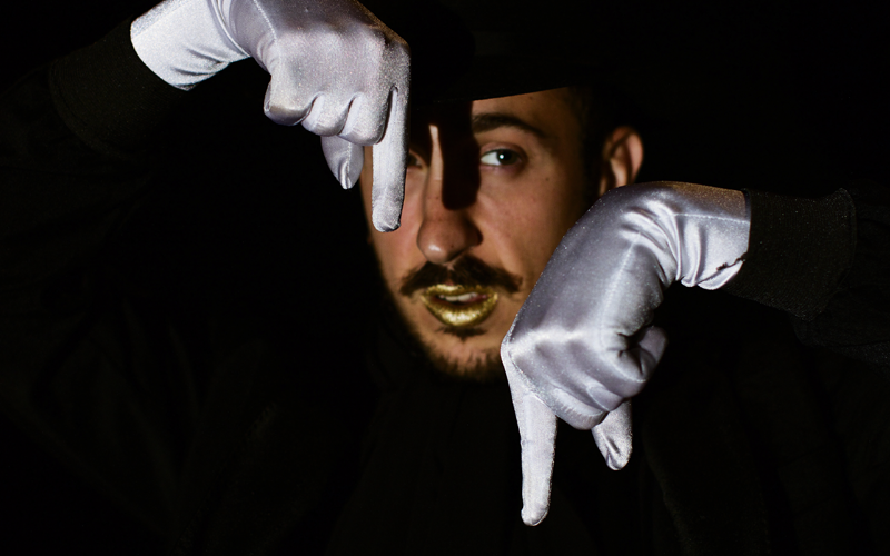 Matteo Sedda dans "The Generosity of Dorcas"© Sebastiaan Peeters