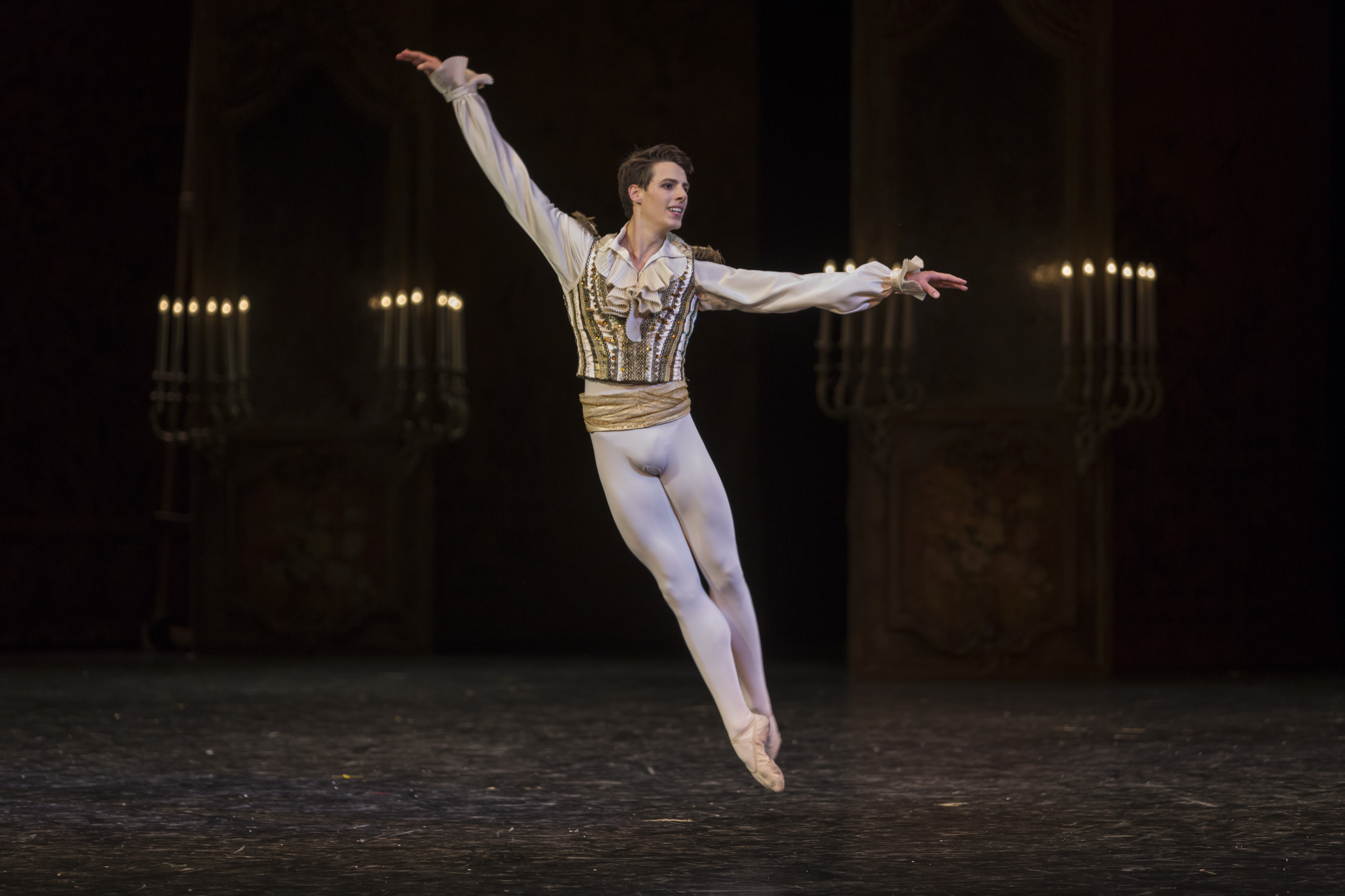 Germain Louvet dans "Casse-Noisette" @ S. Mathé