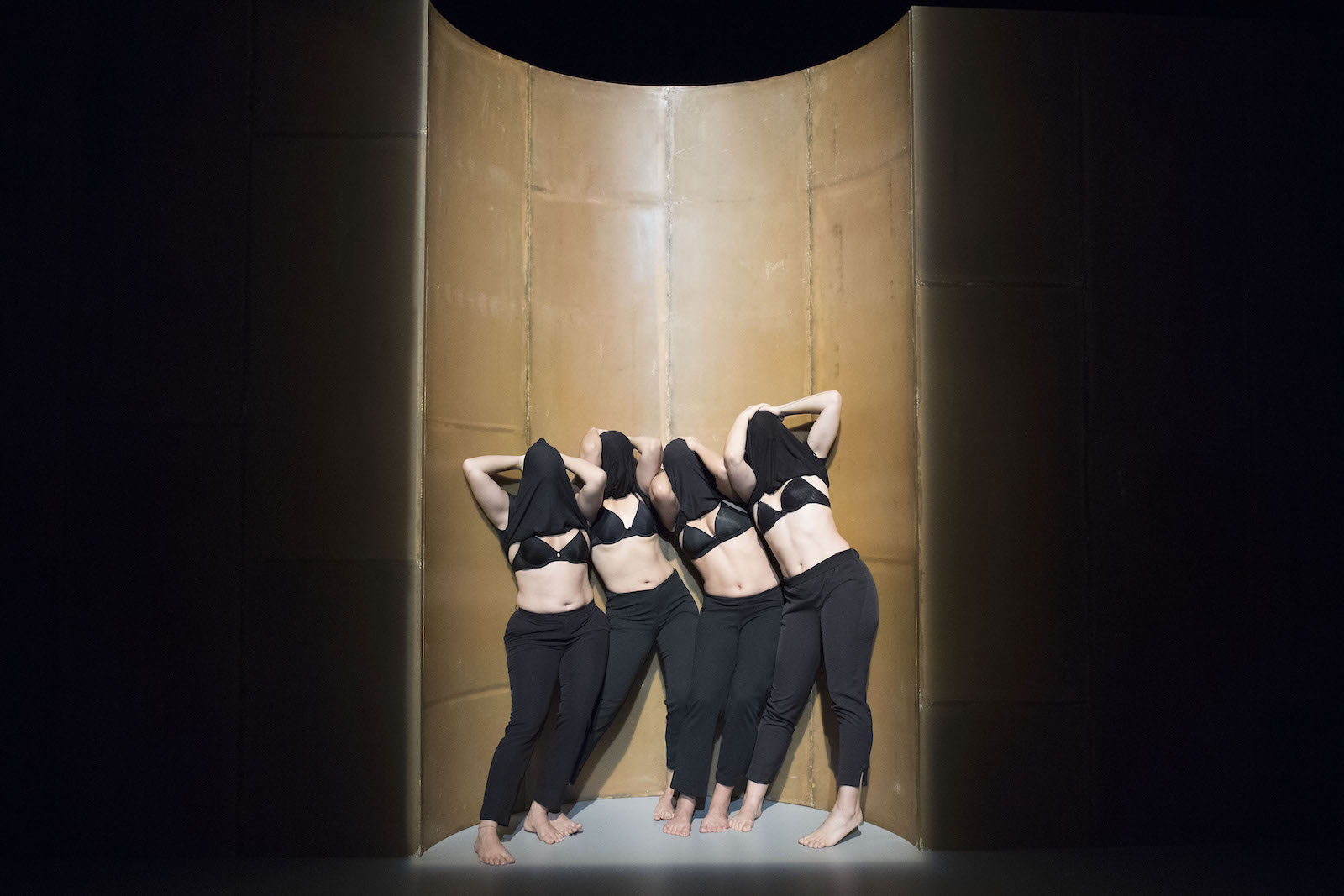 "Bnett Wasla" - Fattoumi/Lamoureux © Laurent Philippe