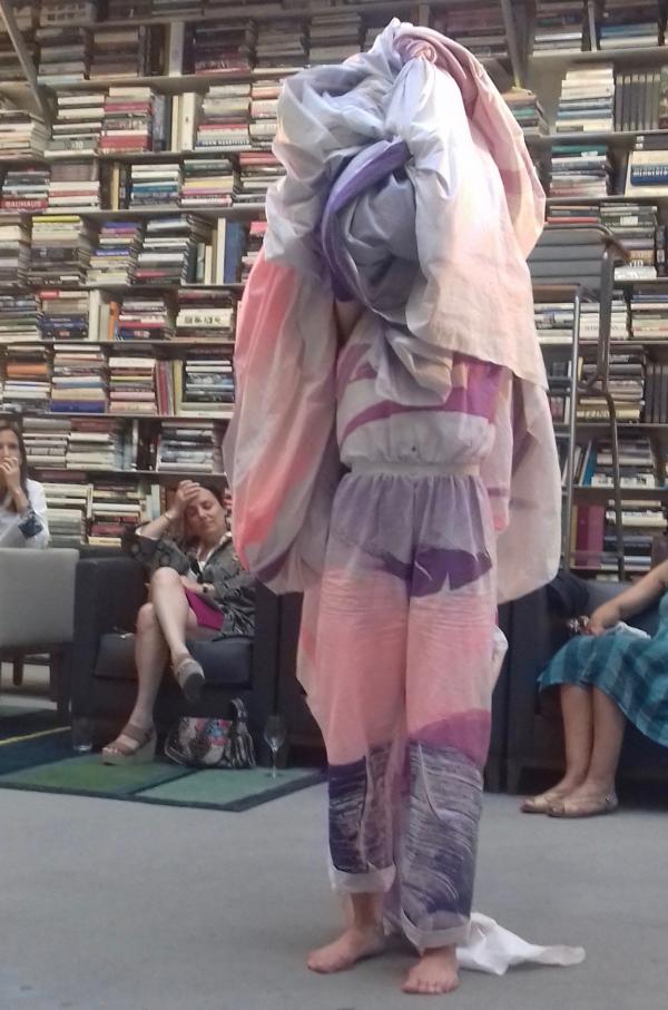 Anna Chirescu - "Æon" © Thomas Hahn