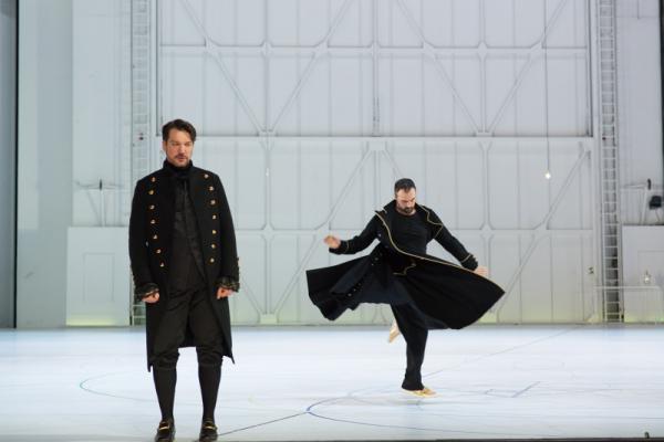 Paulo Szot (Don Alfonso), Boštjan Antončič (Don Alfonso) © Anne Van Aerschot
