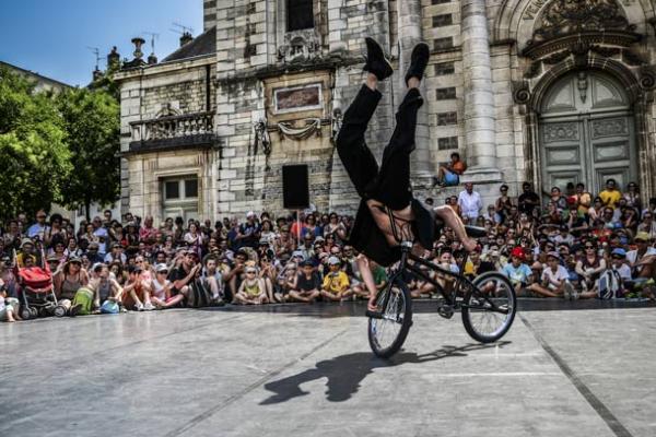 Vincent Warin, "L'homme V" © Studiomarks