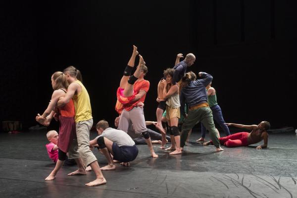 Lia Rodrigues- Carte Blanche/Compagnie Nationale de danse contemporaine de Norvège © Laurent Philippe