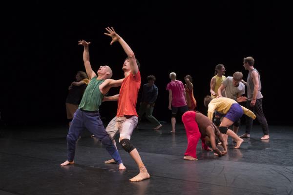 Lia Rodrigues-Carte Blanche/Compagnie Nationale de danse contemporaine de Norvège © Laurent Philippe