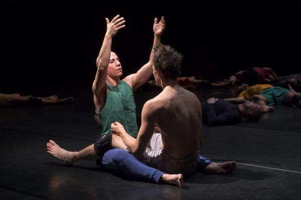 Lia Rodrigues-Carte Blanche/Compagnie Nationale de danse contemporaine de Norvège © Laurent Philippe