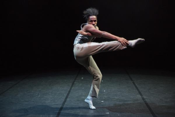 "Street Dance Club" - Jerôme Fidelin © Dan Aucante