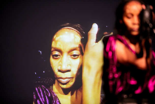 "The Disappearing Act" de Yinka Esi Graves © Luis Castilla