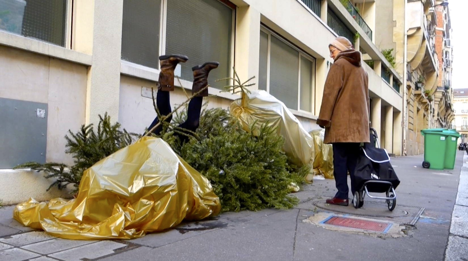 "Une minute de danse par jour" © Le Prix de l'essence