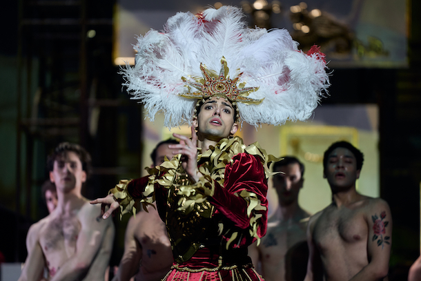 Carlos Soares & Ensemble dans "Noureev" de Yuri Possokhov
& Kirill Serebrennikov
© Carlos Quezada