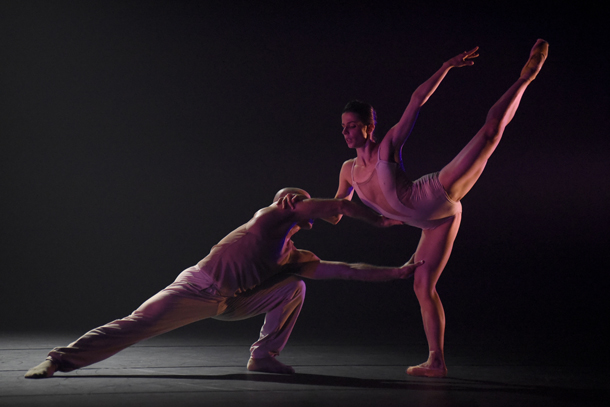 Le Ballett X dans Bach Past-Present-Future © Caroline De Otero