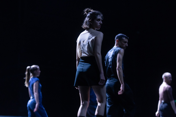 "My Fierce Ignorant Step" de C. Papadopoulos © Pinelopi Gerasimou-Onassis Stegi