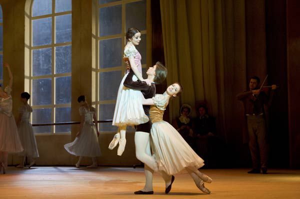 Evgenia Obraztsova (Coralie) - Artem Ovcharenko (Le Premier danseur) - Ekaterina Krysanova (Florine)