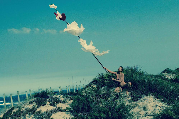 "Paper Less, Paper Dress" - Marianne Baillot © D.R.