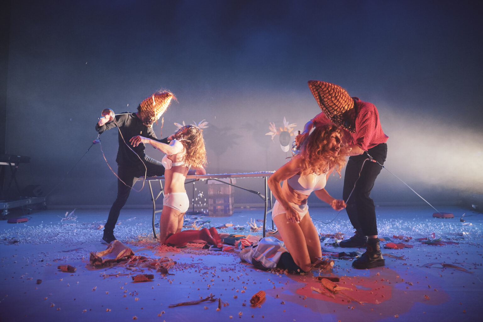 "Pop corn protocole" - Annabelle Chambon et Cédric Charron © Pierre Planchenault