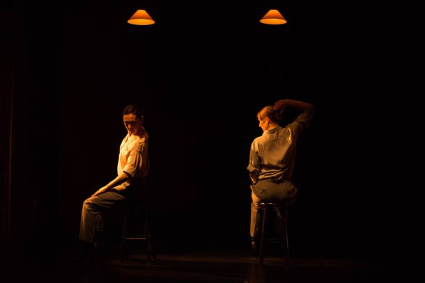 Anne Teresa De Keersmaeker et Tale Dolven dans "Fase" © Anne Van Aerschot