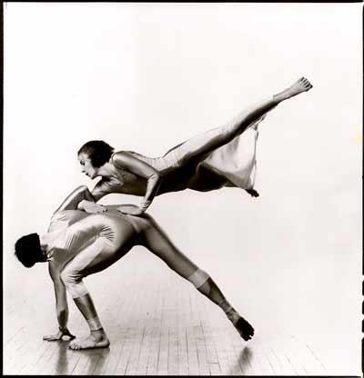 Astral Convertible © Lois Greenfield