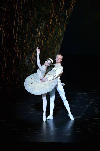 Solène Burel (La Fée Dragée) et Gleb Lyamenkoff (Le Prince)
